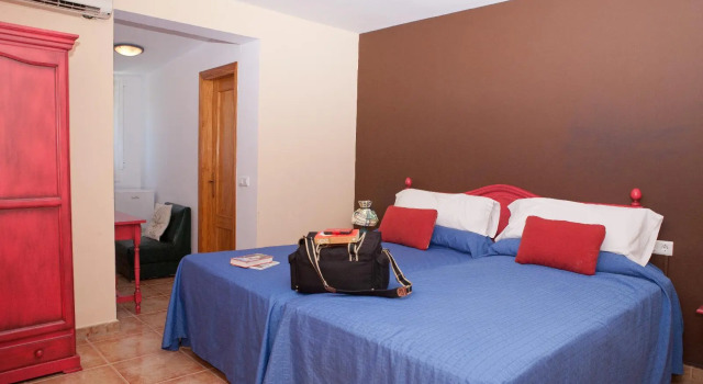 Hotel Al-Andalus, Забронировать Отель Отели Нерха с бассейном, Бассейн