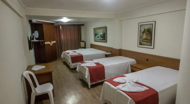Estrela do Sul Hotel, Забронировать Отель Куритиба - центр города Куритиба, рядом с Театр «Гуаира»