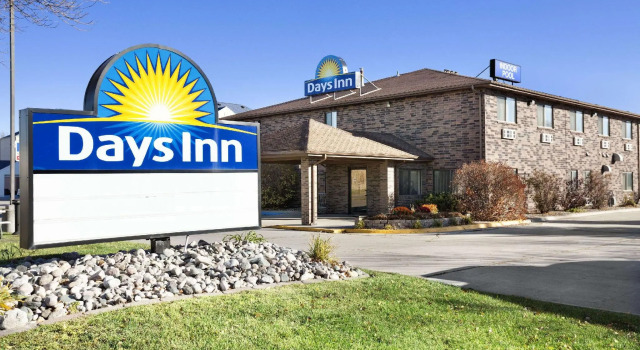 Кровать в общем номере Days Inn by Wyndham Columbia Mall