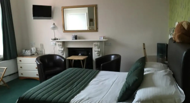 The Moorings - Guest House, Забронировать Гостевой дом Отели Исторического графства Суссекса с парковкой, Парковка