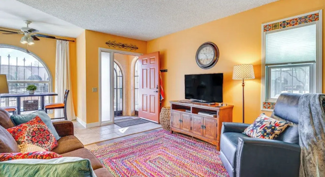 Charming Green Valley Townhome w/ Community Pool!, Boek Appartement Green Valley Arizona