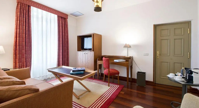 Полулюкс Parador de Limpias