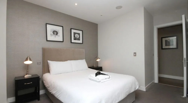 Pearse Street Luxury Sleep 6, Забронировать Отель Дублин Каунти Дублин, рядом с The Point Club
