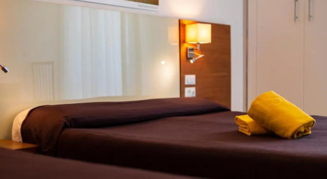 Трёхместный номер Standard с балконом Hotel President