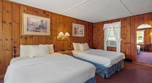 Четырёхместный номер Standard Littleton Motel