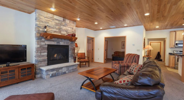 Copperwood #9 - 2 Br Condo