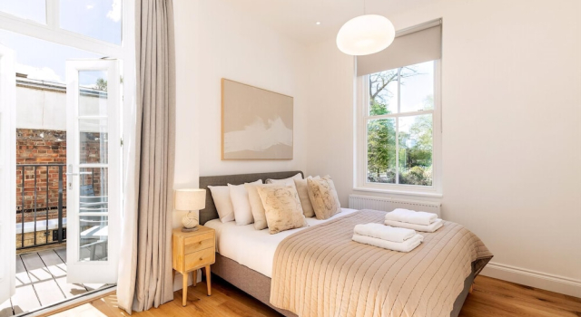 Апартаменты Bright & Elegant Chelsea Getaway: Private Balcony!
