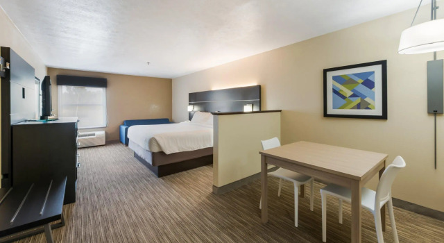 Двухместный номер Standard Holiday Inn Express London-I-70 by IHG