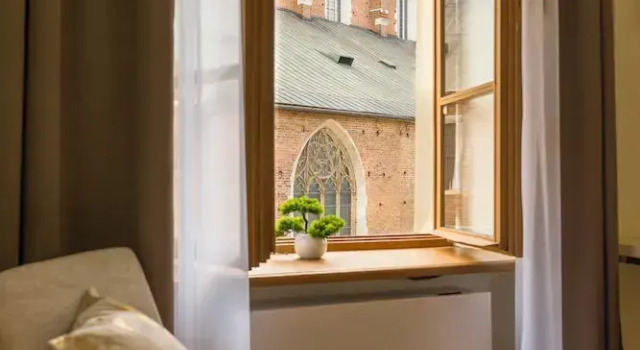 Main Square Prestige Suites -Staymoovers, Забронировать Апартаменты/квартира Апартаменты Кракова, рядом с Church of the Holy Apostles Peter and Paul, Апартаменты/квартира