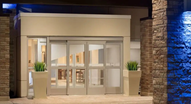 Holiday Inn Express and Suites Muncie Northwest by IHG, Réserver Hôtel Muncie Indiana