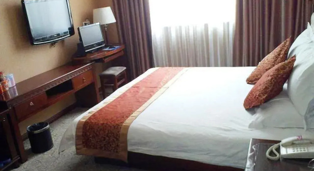 Kunlun Leju Business Hotel, Prenota Hotel Hotel a Nanyang con parcheggio, Parcheggio