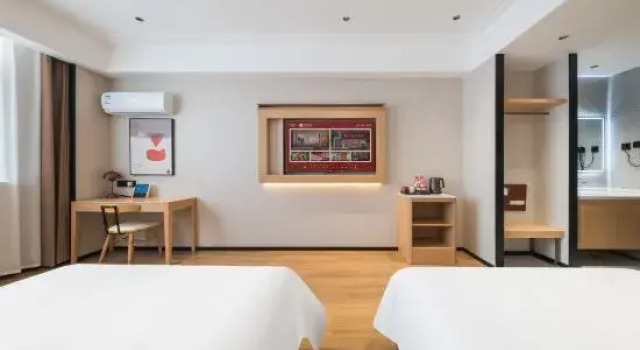 Shankee Coffee Style Hotel (Tekes Bagua Cheng), Prenota Hotel Hotel a Xinjiang con parcheggio, Parcheggio