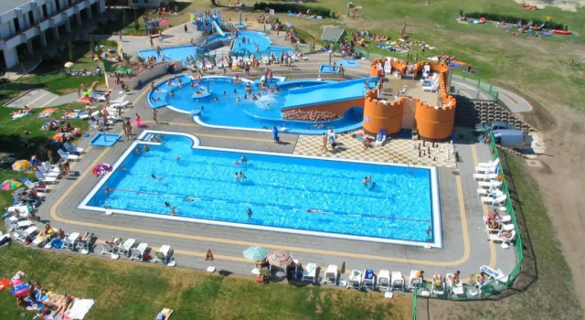 Апартаменты Lido Riviera Relux Apartman Balatonlelle