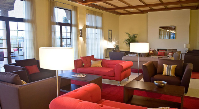 Amendoeira Golf Resort, Book Resort Estevais Algarve