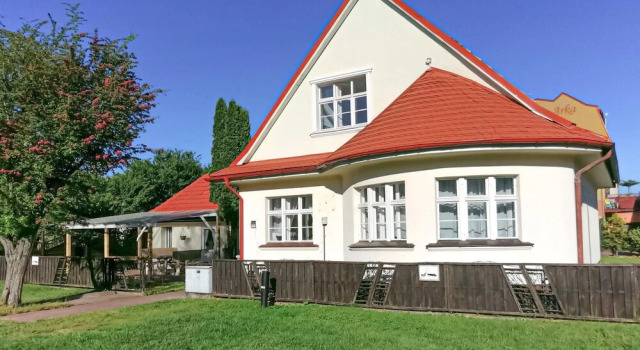 5 Bedroom Awesome Home In Darlówko, Забронировать Отель Дарлувко Дарлово
