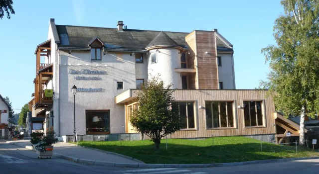Hôtel et Spa les Clarines, Забронировать Курортный отель Отели Коррансон-ан-Веркор с завтраком, рядом с Горнолыжный подъемник Les Lattes Ski Lift, Завтраки