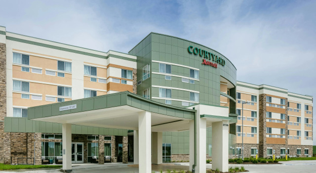 Courtyard by Marriott Omaha Bellevue Beardmore Event Center, Varaa Hotelli Bellevue Nebraska