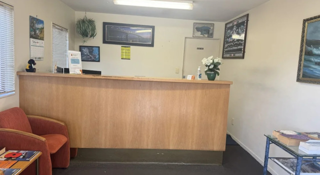 Albany Executive Motor Inn
