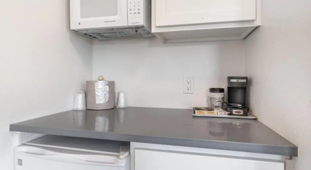 Люкс Marshall Suites Bainbridge Island, SureStay Collection by BW
