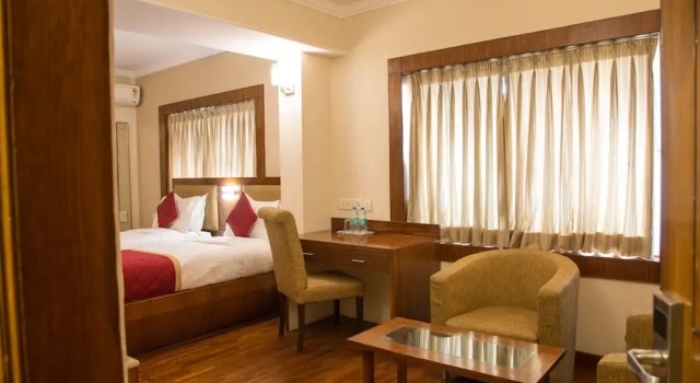 Номер Standard New Rainbow Business Hotel