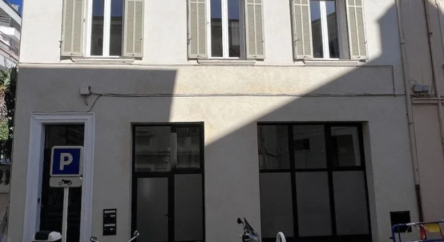 VILLA MARINA CANNES, Забронировать Вилла Коттеджи Канн, рядом с Музей моря, Коттедж