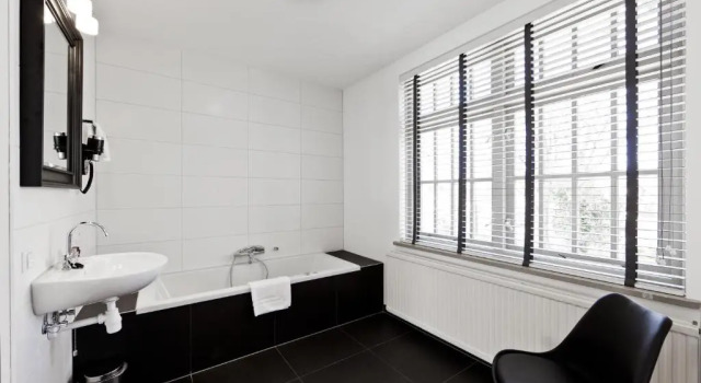 Полулюкс College Hotel Alkmaar