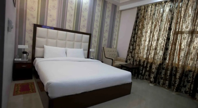 Hotel Pelican, Забронировать Отель Чандигарх Chandigarh Region, рядом с Стадион Мохали