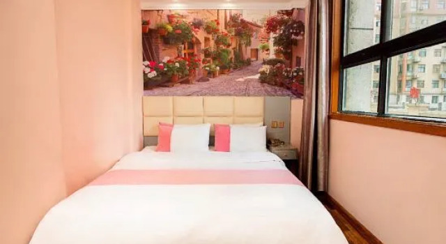 Кровать в общем номере Xinyue Lishui Holiday Hotel