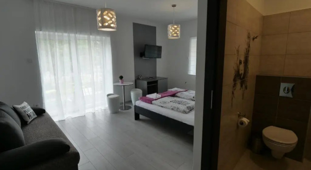 Семейный номер Standard с балконом Anna Villa Füred Boutique Rooms