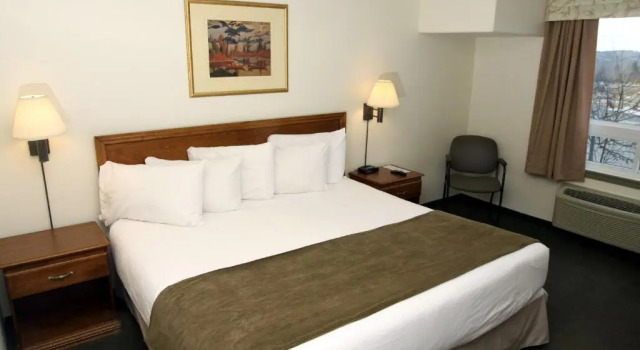 Номер Standard Super 8 by Wyndham Truro NS