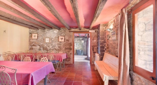 Endearing Holiday Home in Montseny with Swimming Pool, Забронировать Отель Монсень Montseny Natural Park