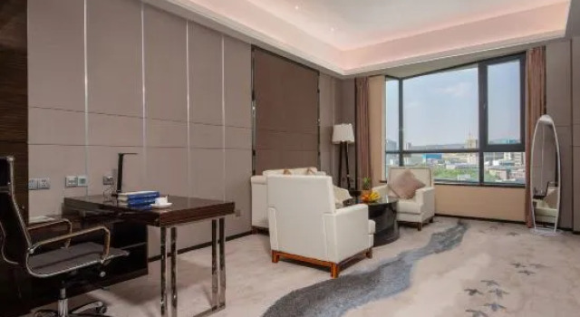 Люкс Business Yunnan Lishui Yunquan Hotel (Yunshida South High-speed Railway Station)