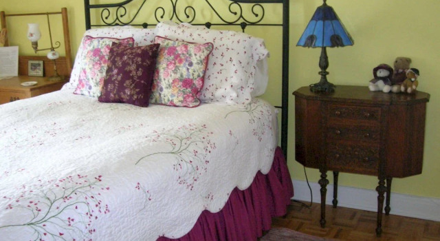 Shirley Samantha's Bed & Breakfast, Varaa Hotelli Ottawa 