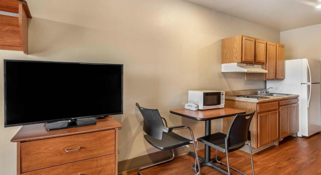 Четырёхместный люкс Extended Stay America Select Suites - Wichita - North