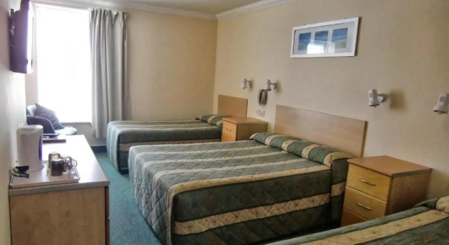 Семейный номер Standard Eastbourne Riviera Hotel