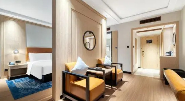 Люкс Deluxe Four Points by Sheraton Zhoushan