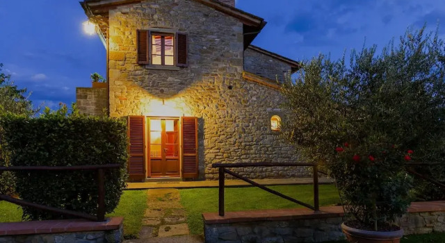 Agriturismo Near Cortona With Swimming Pool