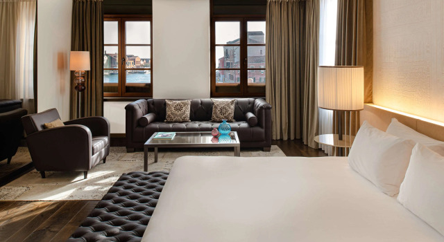 Двухместный полулюкс с видом на канал Hyatt Centric Murano Venice