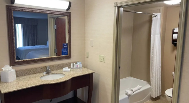 Четырёхместная студия Hampton Inn Rawlins