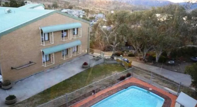 Kirwan 49 - Holiday Apartment
