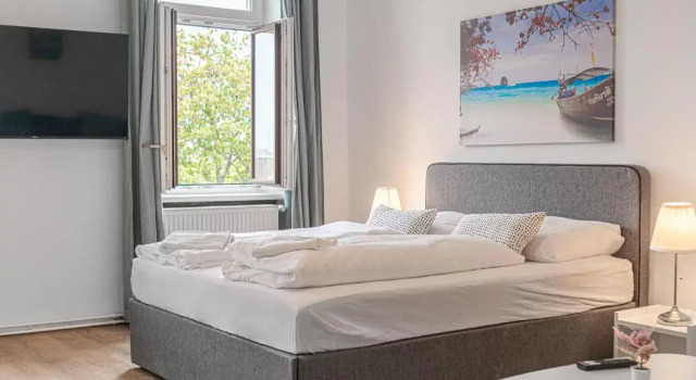 Pleasing 2BR Apt. AKH-Perfect for Groups, Prenota Hotel Vienna Austria