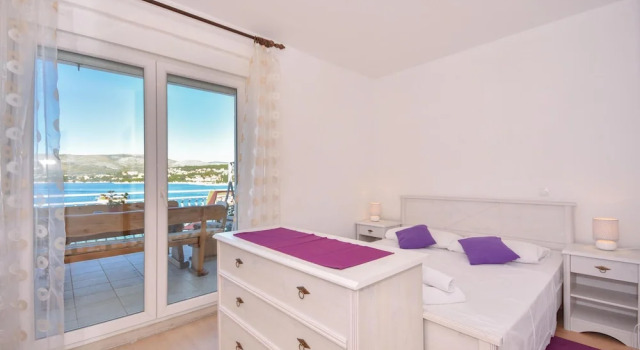Amazing Home in Okrug Gornji With Wifi and 2 Bedrooms