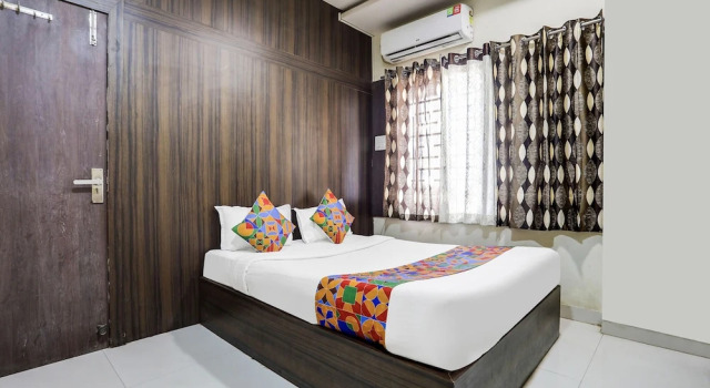 Номер Deluxe FabHotel Blue Star