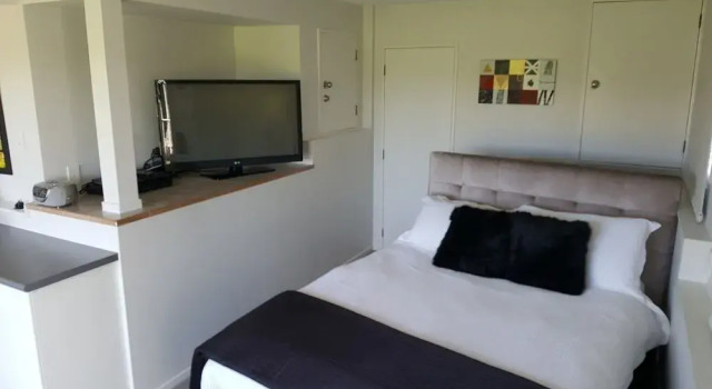 Racecourse Deluxe, Забронировать Отель Отели Окленда 5 звезд, 5*