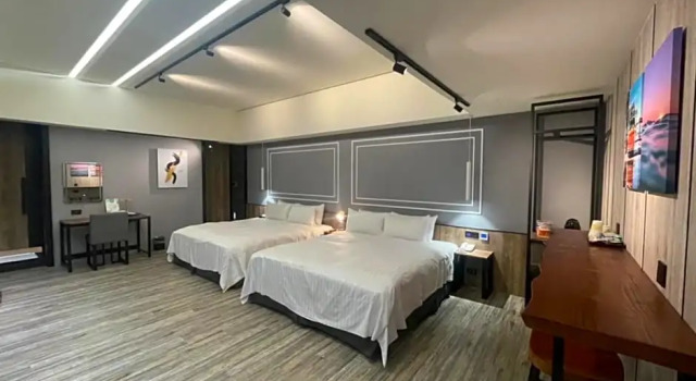 Четырёхместный номер Standard Soho Motel