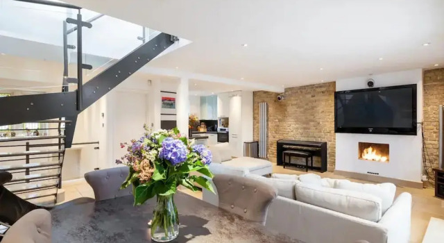 Knightsbridge Central 4th Floor Walk up- Penthouse, Забронировать Отель Бизнес-отели Англии, 4* 5*