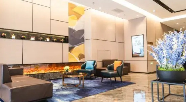 Homeinn Selected Hotel (Urumqi Railway Station Weixing Road), Rezerwuj Hotel Urumqi Xinjiang