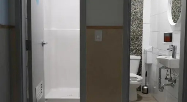 Postel ve společném pokoji pro ženy Canmore Downtown Hostel