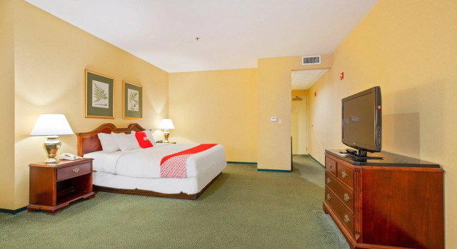 Двухместный номер Standard OYO Hotel St. Louis Downtown City Center MO