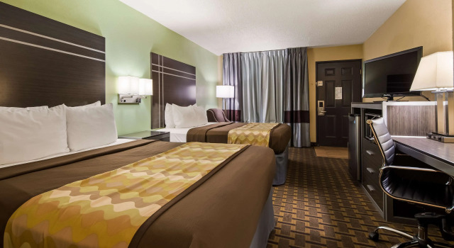 Четырёхместный номер Standard Best Western Coachlight